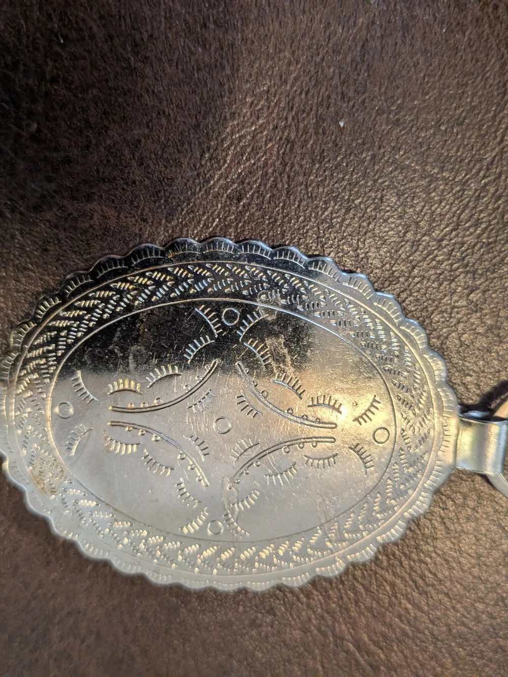 Vintage Silver-Tone Oval Link Belt with Etched Detail